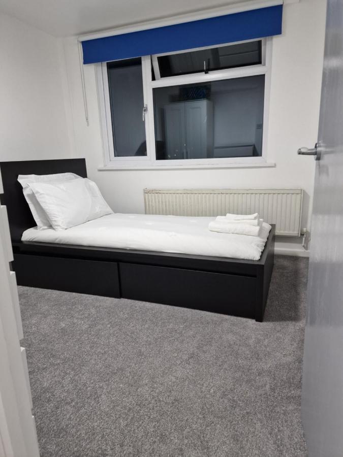 Linx View 4 Bedroom House 格雷夫森德 外观 照片
