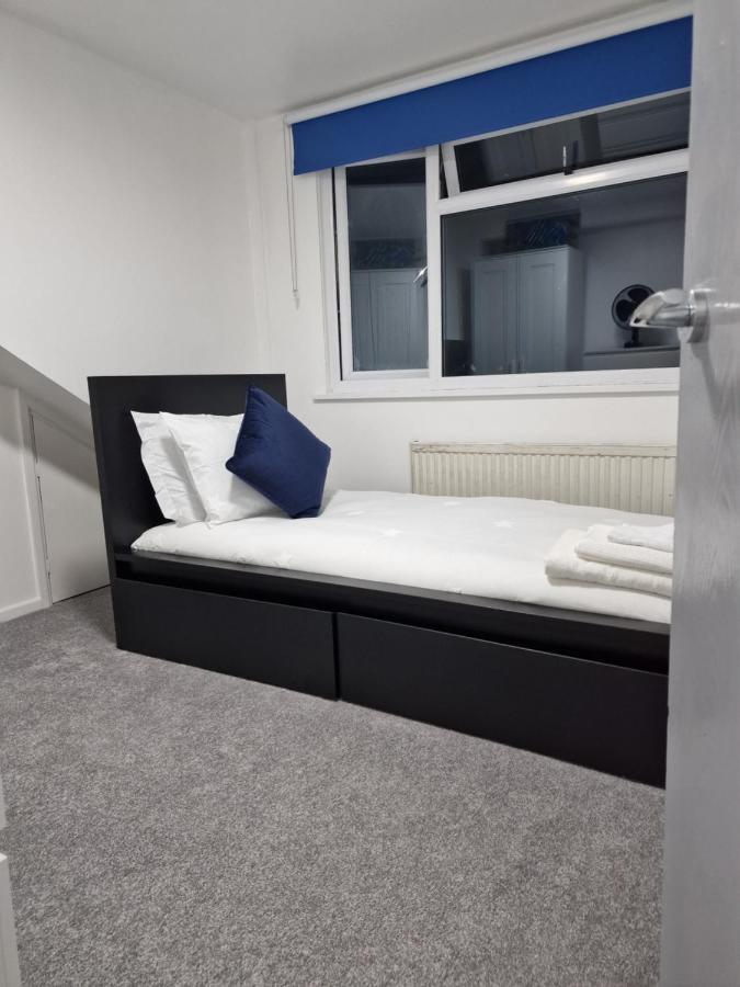 Linx View 4 Bedroom House 格雷夫森德 外观 照片
